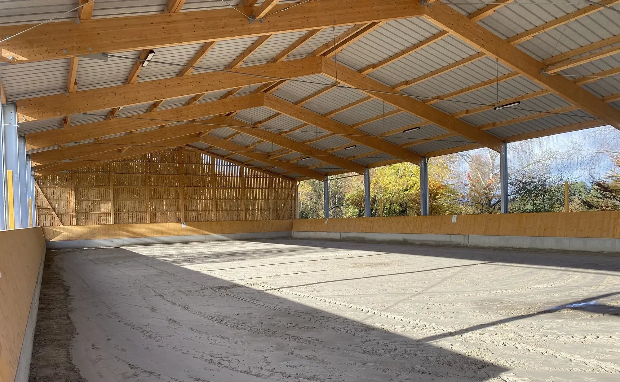 Die Pferdemeisterei_Halle bei Tag