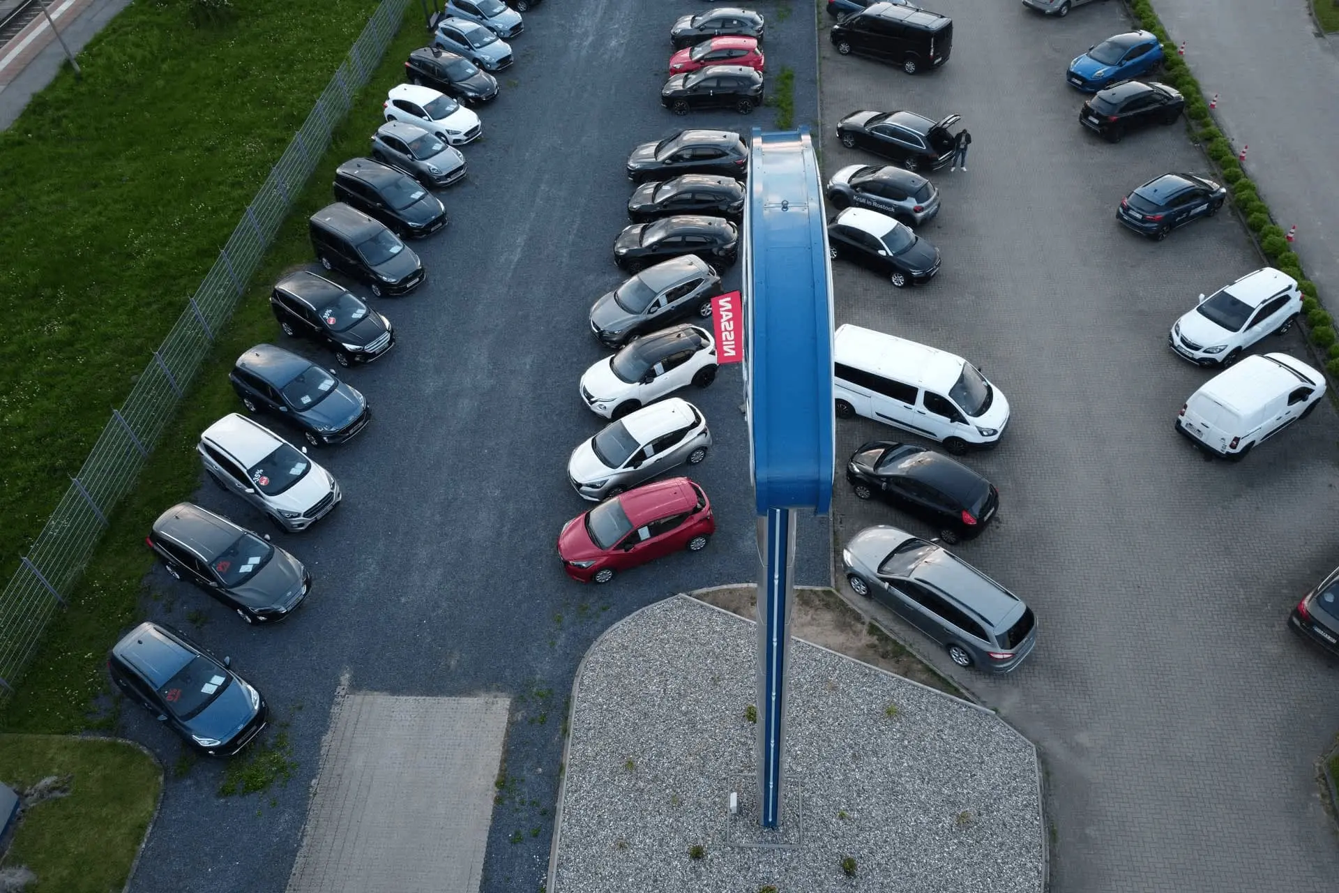 Autohaus_Kruell_Parkplatz